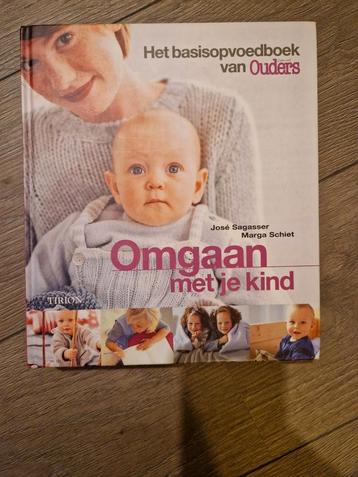 Opvoedboek Kinderen - Zeer Goede Staat beschikbaar voor biedingen