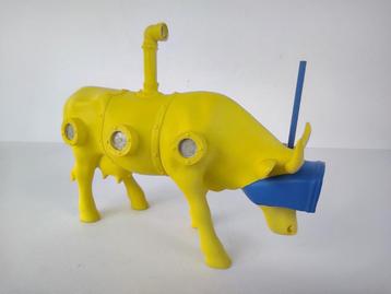 CowParade Koe “Yellow Submoorine” MEDIUM (zeldzaam) beschikbaar voor biedingen
