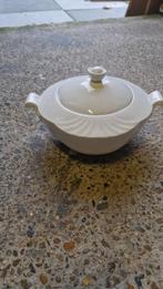 porseleinen terrine van Villeroy en Boch, Huis en Inrichting, Keuken | Servies, Ophalen, Overige stijlen, Porselein, Schaal of Schalen