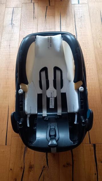 Maxi Cosi Pebble Pro i-Size + Family Fix base beschikbaar voor biedingen