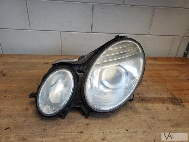 Mercedes E klasse W211 2005 - 2009 koplamp links FACELIFT, Auto-onderdelen, Verlichting, Mercedes-Benz, Gebruikt, Ophalen of Verzenden