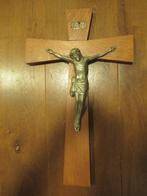 INRI Antiek Kruis op eikenhout 50x30 cm € 10, Ophalen of Verzenden
