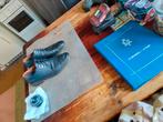 Mooie oceaan blauwe lak schoenen maat45 + blauwe schoenpoets, Blauw, Ophalen of Verzenden, Gedragen, Australian