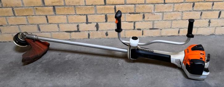 Stihl FS 560 C bosmaaier met nieuwe ondkruidborstels, Tuin en Terras, Bosmaaiers, Gebruikt, Benzine, 30 tot 50 cm, Ophalen