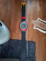 Swatch wandklok klok horloge mega vintage, Huis en Inrichting, Woonaccessoires | Klokken, Ophalen of Verzenden, Zo goed als nieuw