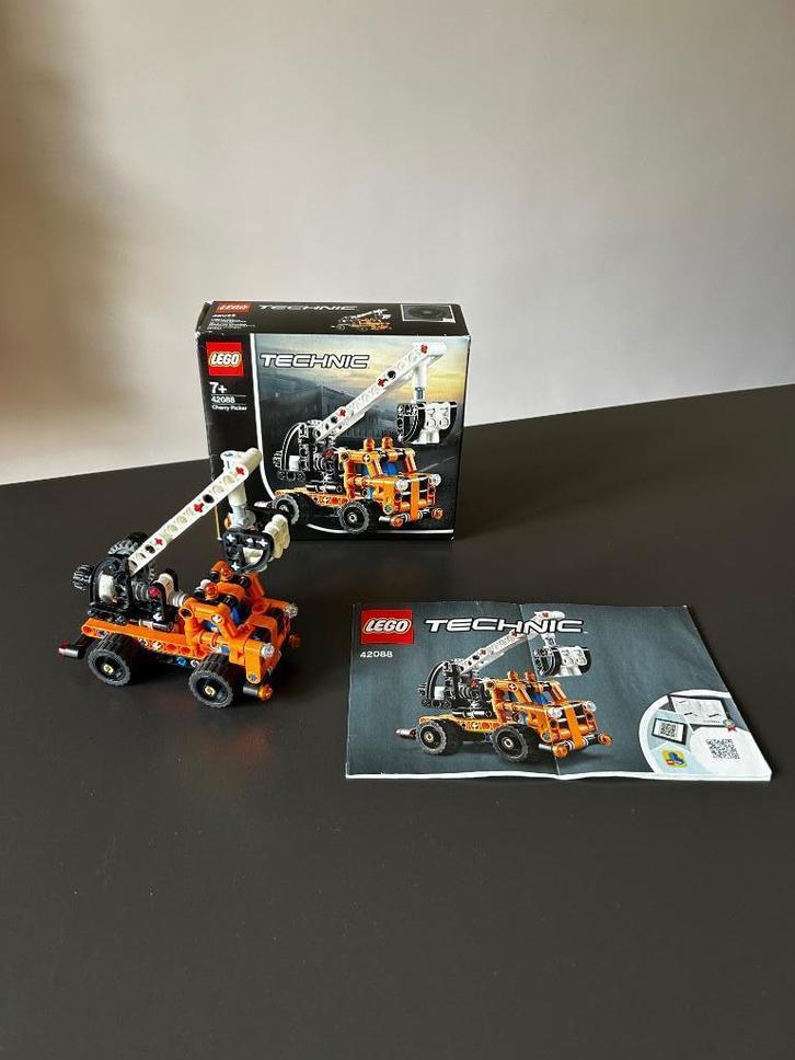 LEGO Technic hoogwerker en sleepwagen (setnummer: 42088), Kinderen en Baby's, Speelgoed | Duplo en Lego, Zo goed als nieuw, Lego
