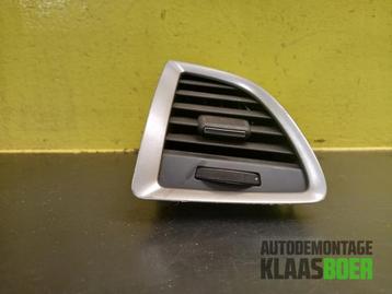Luchtrooster Dashboard van een Opel Astra beschikbaar voor biedingen