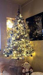 Kerstboom met sneeuw en ballen 185cm, Diversen, Kerst, Ophalen, Zo goed als nieuw