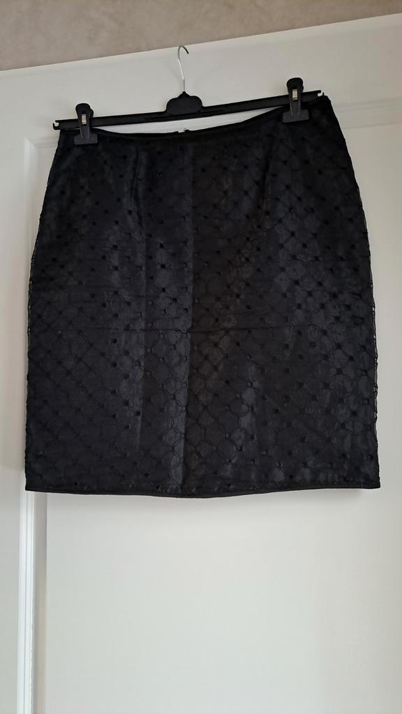 Elegante Lynde rok, maat 44, Kleding | Dames, Rokken, Zo goed als nieuw, Maat 42/44 (L), Zwart, Knielengte, Ophalen of Verzenden