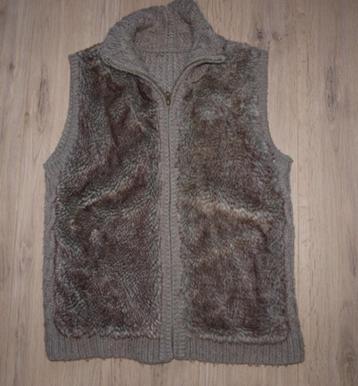 Fluffy Vest (L)