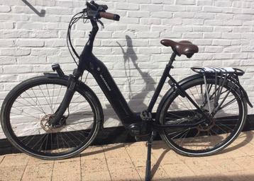 ZGAN. Elektrische damesfiets Batavus Finez. Geheel in orde beschikbaar voor biedingen