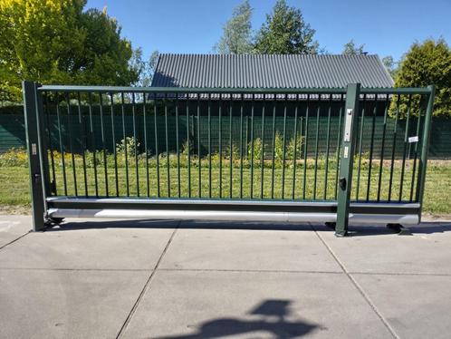Vrijdragende Elektrische Aluminium Schuifpoort Groen 400x200, Tuin en Terras, Tuinhekken en Hekwerk, Gebruikt, Spijlenhekwerk
