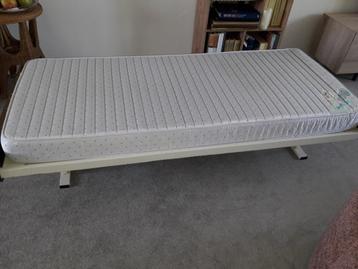 1 persoons bed, compleet  beschikbaar voor biedingen