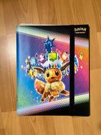 POKEMON PRISMATIC EVOLUTIONS 9 POCKET BINDER MAP, Ophalen of Verzenden, Zo goed als nieuw