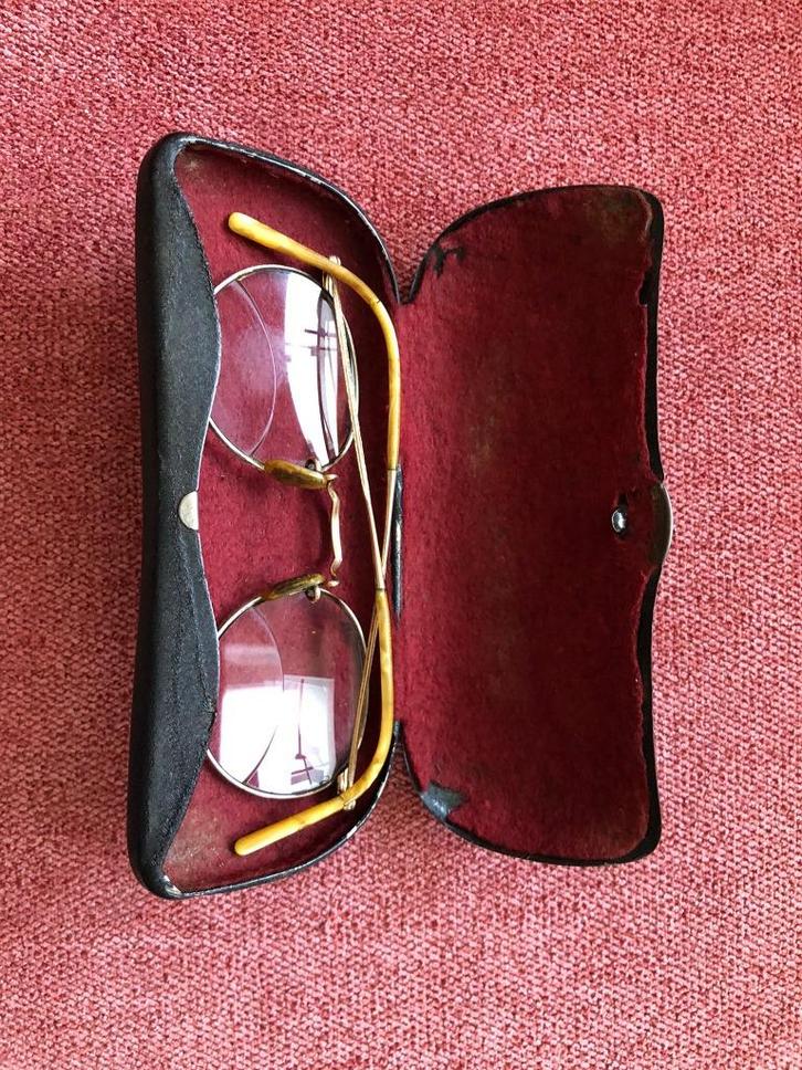 Antieke bifocale bril met de originele glazen., Sieraden, Tassen en Uiterlijk, Zonnebrillen en Brillen | Heren, Gebruikt, Bril