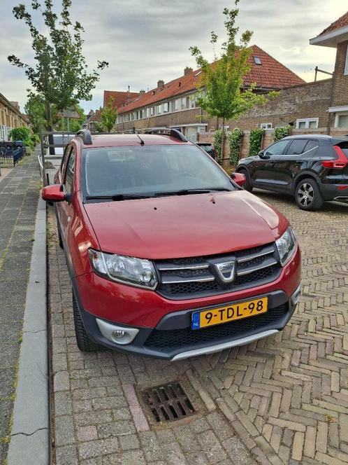 Dacia Sandero 0.9 TCE 66KW Stepway 2014 Rood, Auto's, Dacia, Bedrijf, Sandero, Airconditioning, Bluetooth, Centrale vergrendeling
