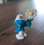 Rendez-vous smurf/Verliefde smurf met bloem, Ophalen of Verzenden, Gebruikt