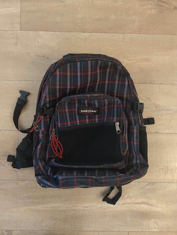 Grote Eastpak rugzak - Ideaal voor school! beschikbaar voor biedingen