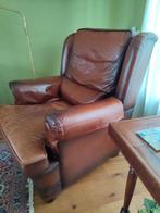 Leren oorfauteuil met gebruikers sporen maar in goede staat., Ophalen, Gebruikt, 50 tot 75 cm