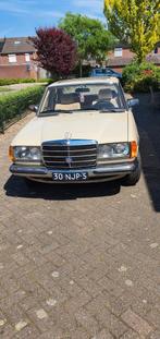 Mercedes-Benz Mercedes 1982 Beige, Beige, Sedan, Geïmporteerd, 1977 cc