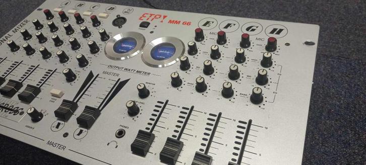 ETP MM66 mixer Mengpaneel 4 x line en 4 x microfooningang, Muziek en Instrumenten, Mengpanelen, Gebruikt, 5 tot 10 kanalen, Microfooningang
