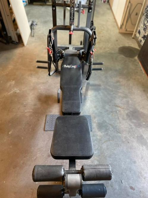 Home fitness apparaat, Sport en Fitness, Fitnessapparatuur, Zo goed als nieuw, Krachtstation, Benen, Metaal, Ophalen of Verzenden
