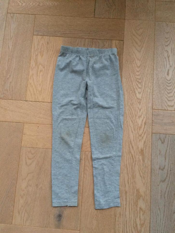 nog nette grijze legging mt 110/116, Kinderen en Baby's, Kinderkleding | Maat 110, Gebruikt, Meisje, Broek, Ophalen of Verzenden