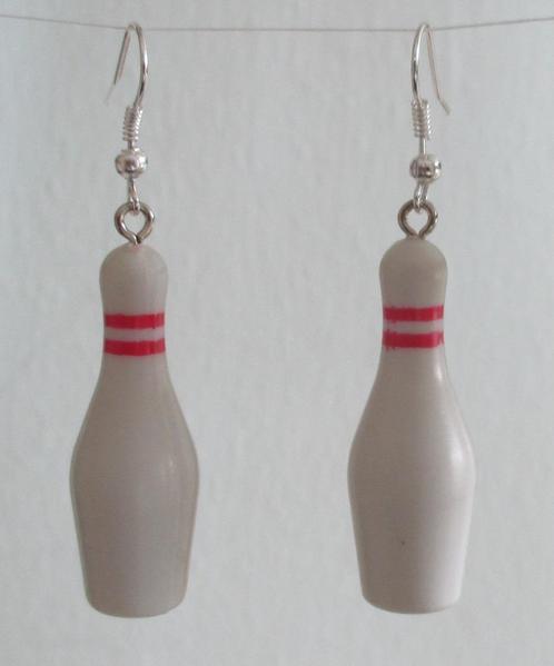 Oorbellen Bowling Pin kegel., Sieraden, Tassen en Uiterlijk, Oorbellen, Nieuw, Hangers, Overige materialen, Ophalen of Verzenden