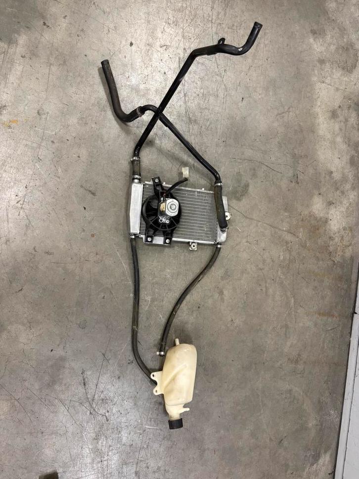 Gilera runner 125cc 180cc koelvloeistof systeem radiateur, Motoren, Tuning en Styling, Ophalen of Verzenden