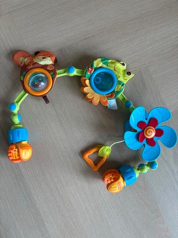 Speelboog voor kinderwagen beschikbaar voor biedingen