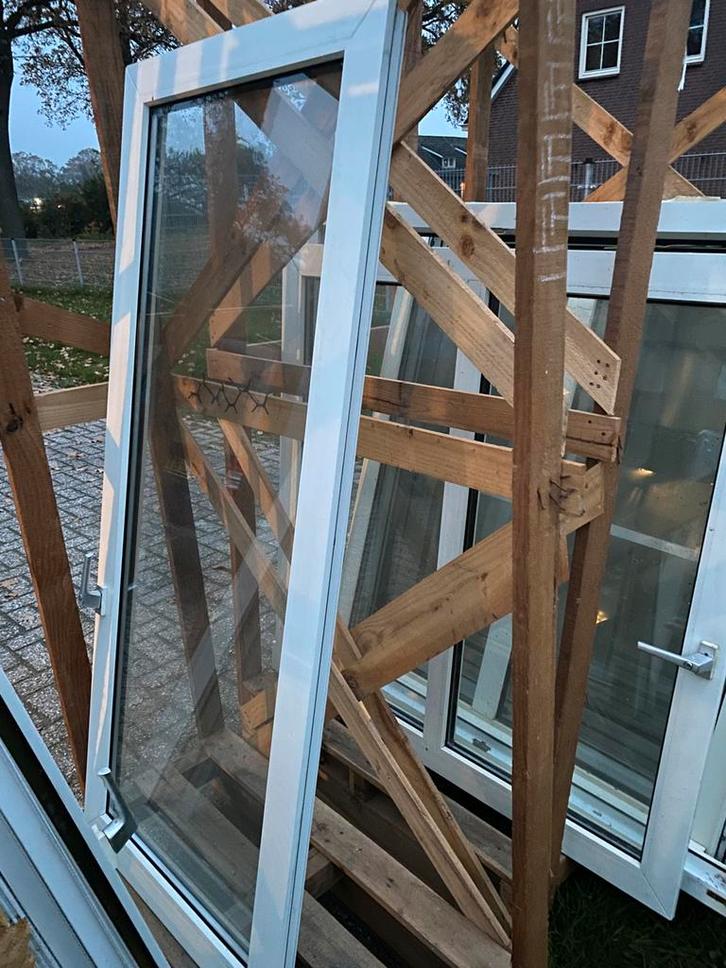 Kunststof ramen, Doe-het-zelf en Verbouw, Kozijnen en Schuifpuien, Zo goed als nieuw, Raamkozijn, Kunststof, 150 tot 225 cm, 75 tot 150 cm