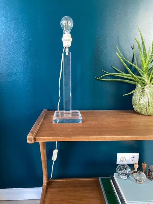Vintage tafellamp plexiglas, Huis en Inrichting, Lampen | Tafellampen, Minder dan 50 cm, Kunststof, Ophalen of Verzenden