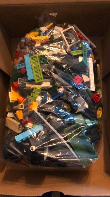 1,5 kg lego beschikbaar voor biedingen
