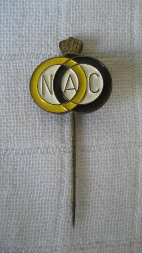 Veel verschillende NAC speldjes, Verzamelen, Sportartikelen en Voetbal, Zo goed als nieuw, Overige typen, NAC Breda, Ophalen of Verzenden