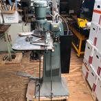 Papierboormachin / rondhoek machine, Ophalen, Gebruikt, Gereedschap of Toebehoren