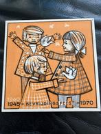 Bevrijdingstegel uit 1970. 15x15cm., Ophalen of Verzenden, Huis en Inrichting