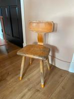 Oud Houten stoeltje Kinder schoolstoeltje - Opknapper, Ophalen of Verzenden