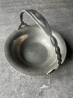 Twee tinnen schalen Gero en Kamphof met hengsel, Ophalen