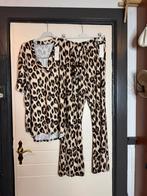 NIEUW! Panterprint huispak one size, Kleding | Dames, Huispakken, Bruin, Maat 46/48 (XL) of groter, Nieuw, Ophalen of Verzenden