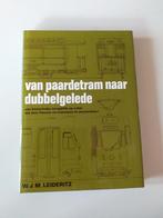 Boek Van paardetram naar dubbelgelede, Ophalen of Verzenden, Gelezen, W.J.M. Leideritz, Tram