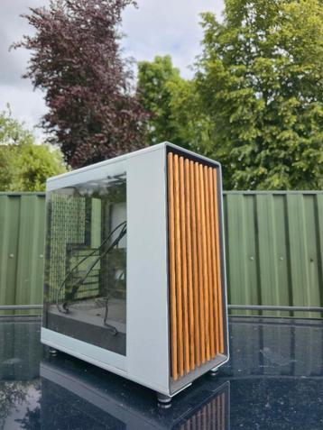 Fractal north pc kast beschikbaar voor biedingen