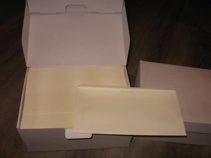 creme envelope 114 x 229 mm  Rainbow, Diversen, Papierwaren, Nieuw, Ophalen of Verzenden
