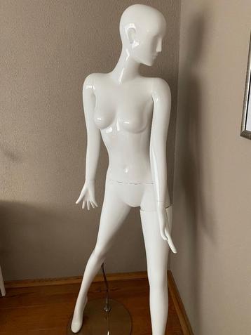 Elegant Witte Etalagepop 180 cm Perfect voor Vinted Webshop beschikbaar voor biedingen
