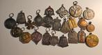 Leuk lot van 23 draagpenniningen - met lastige, Ophalen of Verzenden, Overige materialen