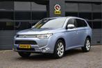 Mitsubishi Outlander 2.0 PHEV Instyle (bj 2013, automaat), Automaat, Zwart, 4 cilinders, Stoelverwarming