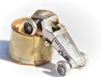 Een leuk klein massief  oldtimer tje in zilver, Ophalen of Verzenden, Zilver
