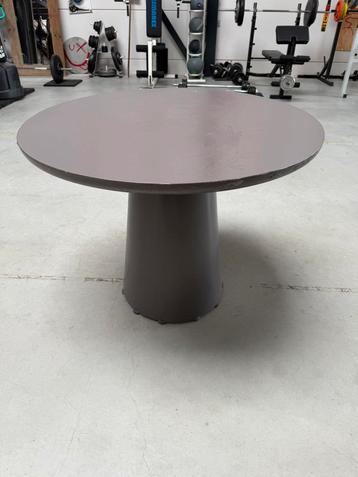Woood Beton look tafel buitentuin beschikbaar voor biedingen