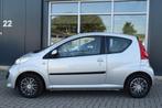 Peugeot 107 1.0-12V XS | Airco | Navi | NAP + APK 8-2026 !, Voorwielaandrijving, Stof, Gebruikt, Zwart