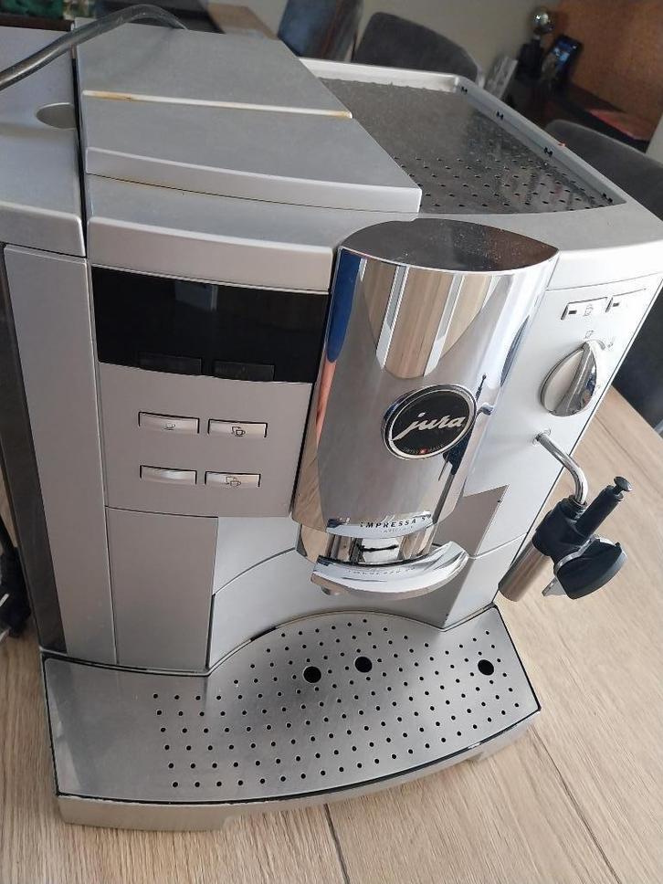 Jura koffieautomaat, lekt, Witgoed en Apparatuur, Koffiezetapparaten, Gebruikt, Koffiebonen, Koffiemachine, Afneembaar waterreservoir