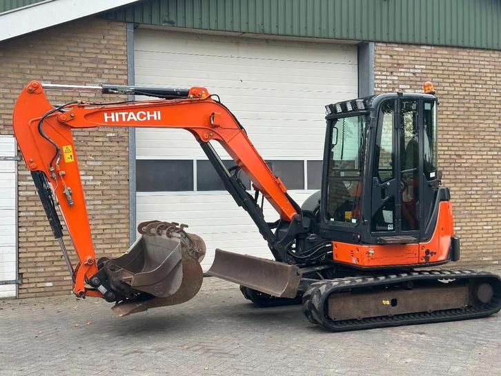 Hitachi ZX52U-3 CLR (bj 2011), Zakelijke goederen, Machines en Bouw | Kranen en Graafmachines, Graafmachine